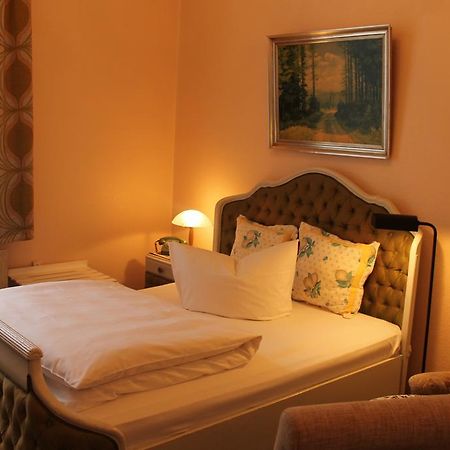 Hotel Pension Columbus Am Kurfurstendamm Berlim Quarto foto