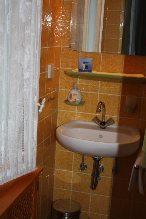 Hotel Pension Columbus Am Kurfurstendamm Berlim Quarto foto